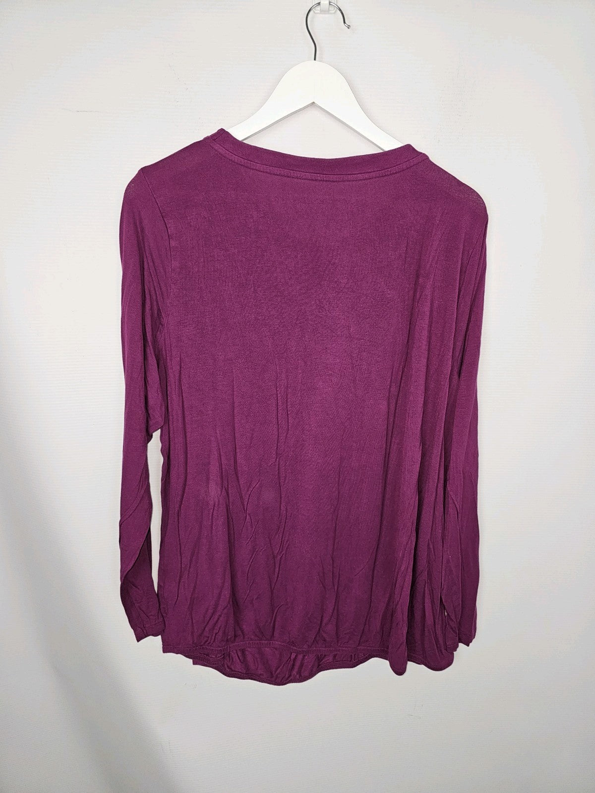 EK8953 Damen Sweatshirt von Essentials, Lila, Gr. 48/504