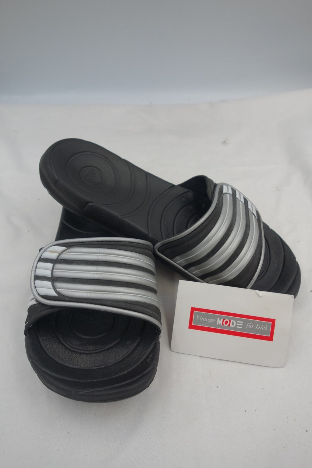 ES182 Kinder Schuhe von Adidas, schwarz, Gr.210