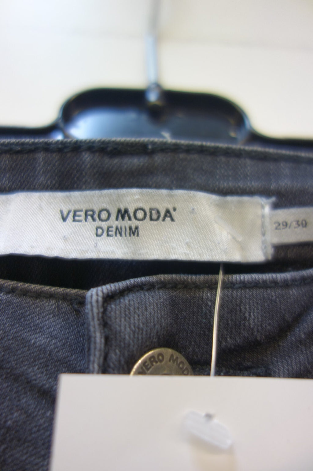 EK3724 Dunkle Damenjeans von Vero Moda 3