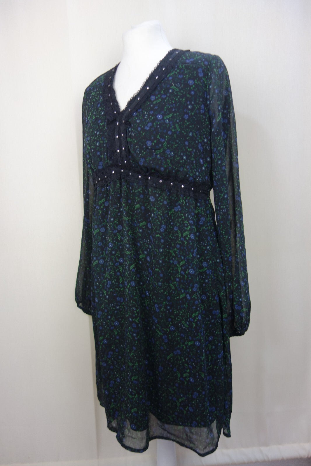 EK2936 Damen Kleid, schwarz mit Blumenmuster, Gr.L4