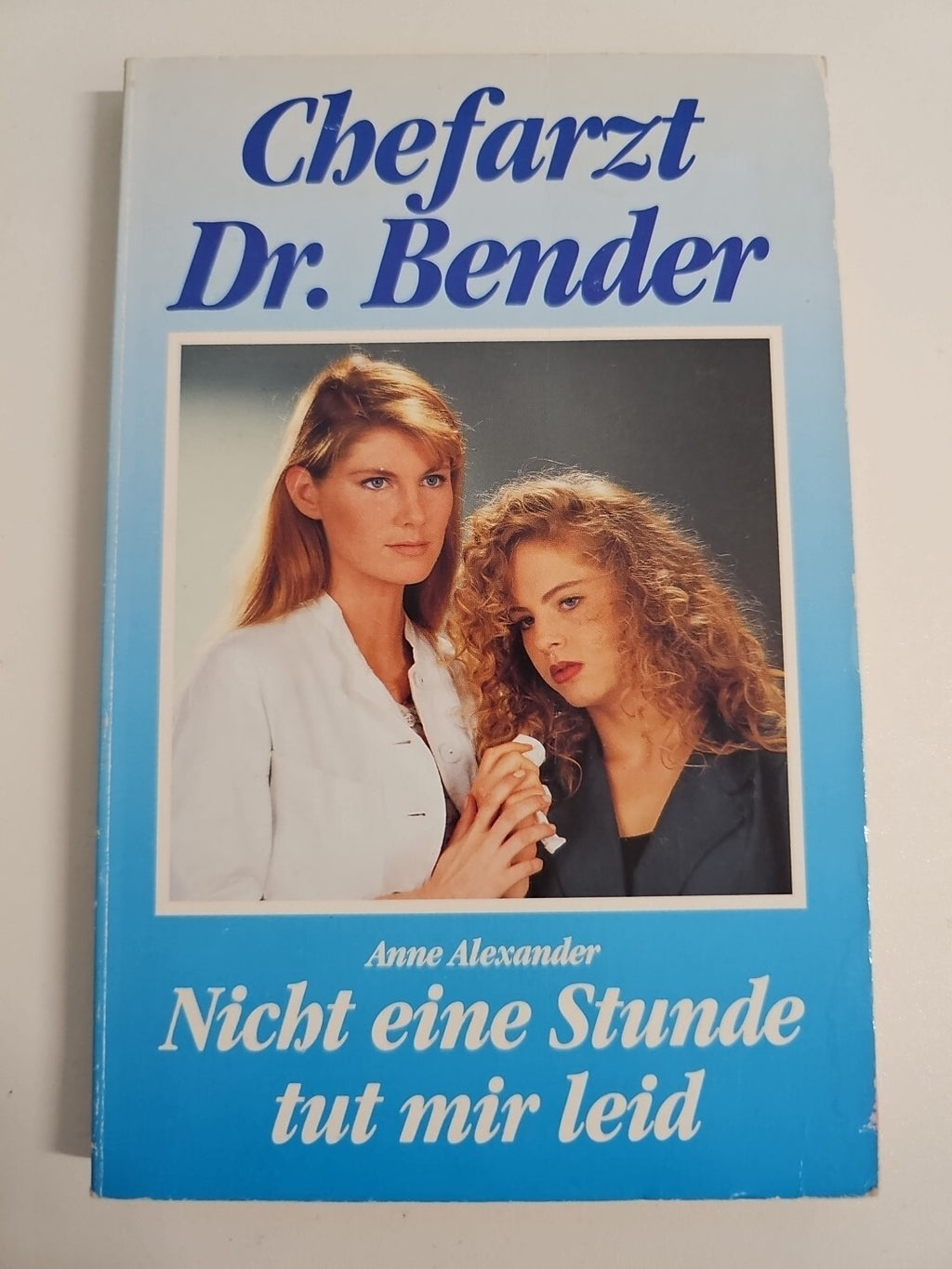 EB598 Nicht eine Stunde tut mir leid - Chefarzt Dr. Bender - von Anne Alexander 0