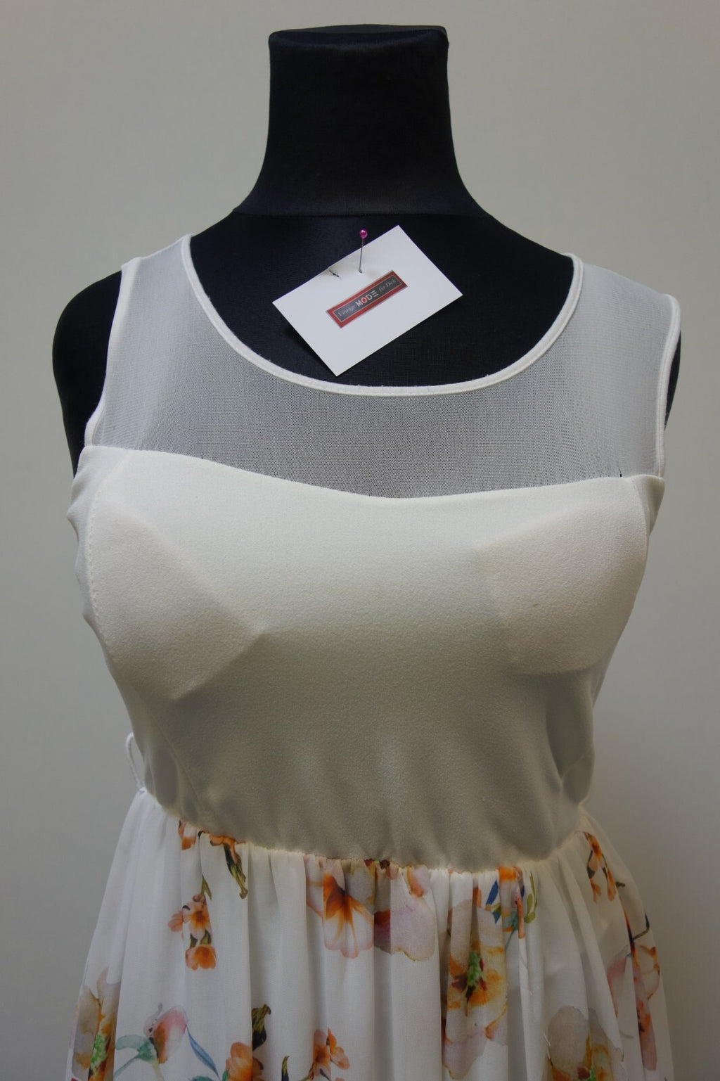 EK3681 Weißes Kleid von MyHalys 1