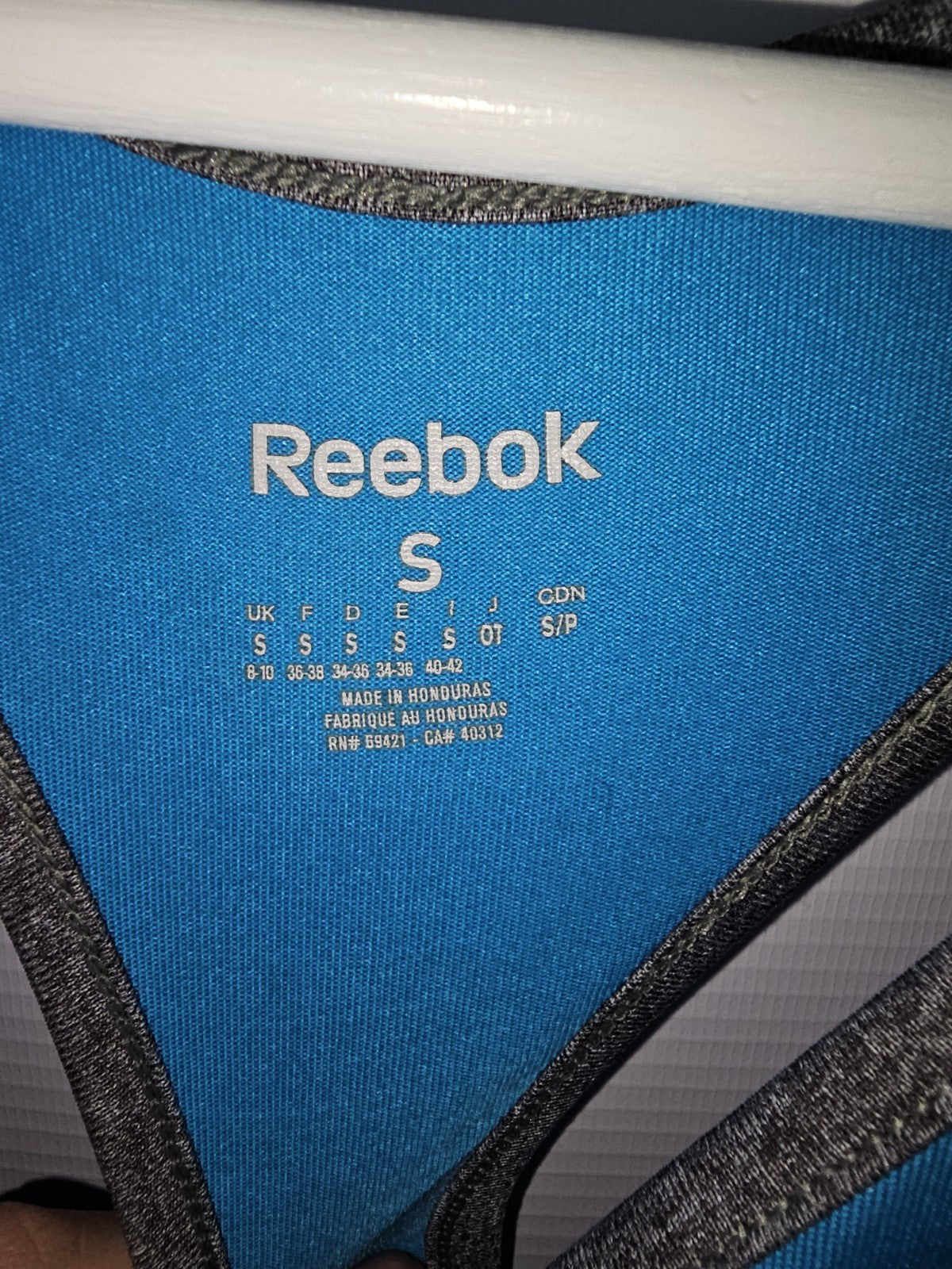 EK8730 Damen Top von Reebok, Blau, Gr. S2