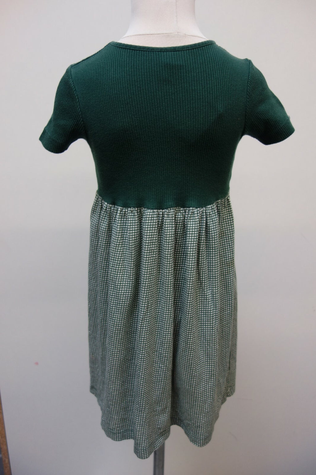 EK0330 Mädchen Kleid von Trigema, grün, GR 1044