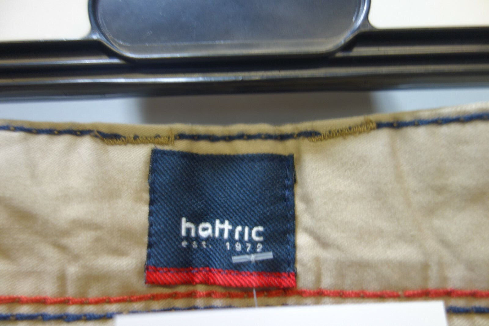 EK0975Tolle Herren Short von Hattric, beige  gr. 262