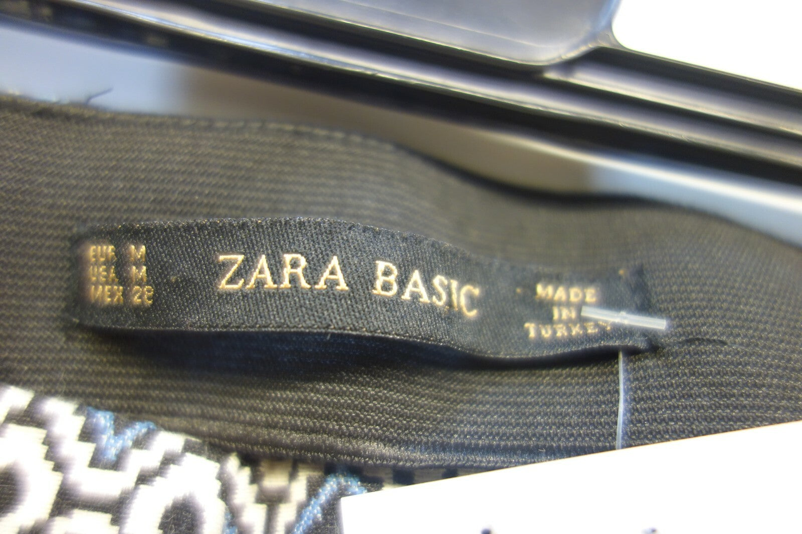 EK1598 Damen Hose von Zara Basic, Gr. M3