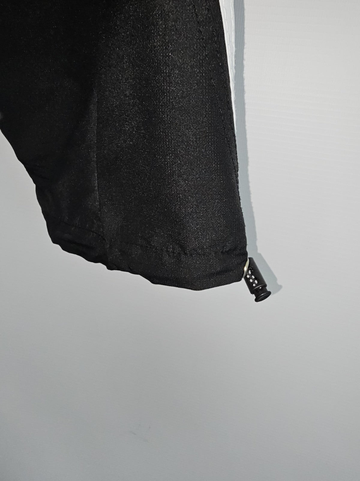 EK8237 Capri Hose von Adidas, Schwarz, Gr. S6