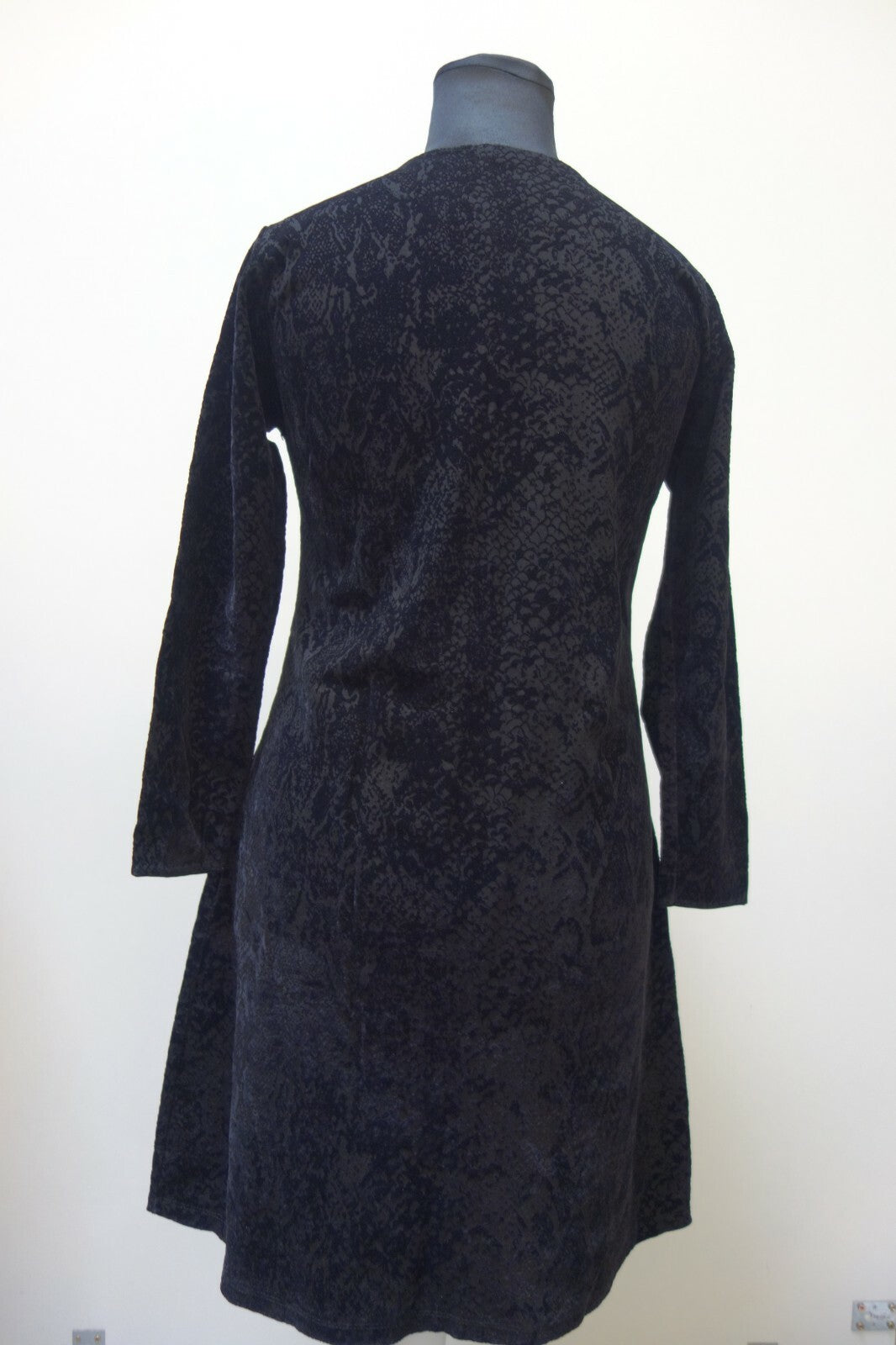 EK1711 Damen Kleid von Zara, schwarz, Gr. L4