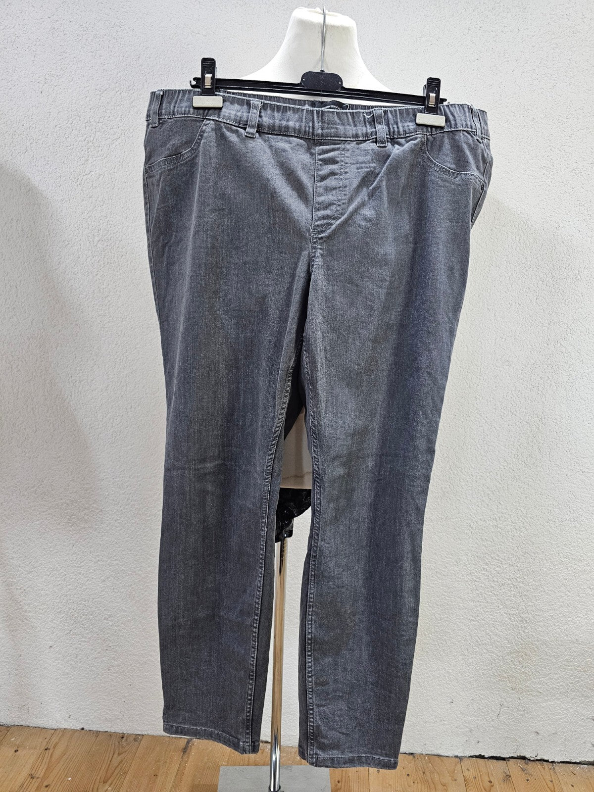EK0903 Damen Jeans von Tchibo, grau, Gr.500