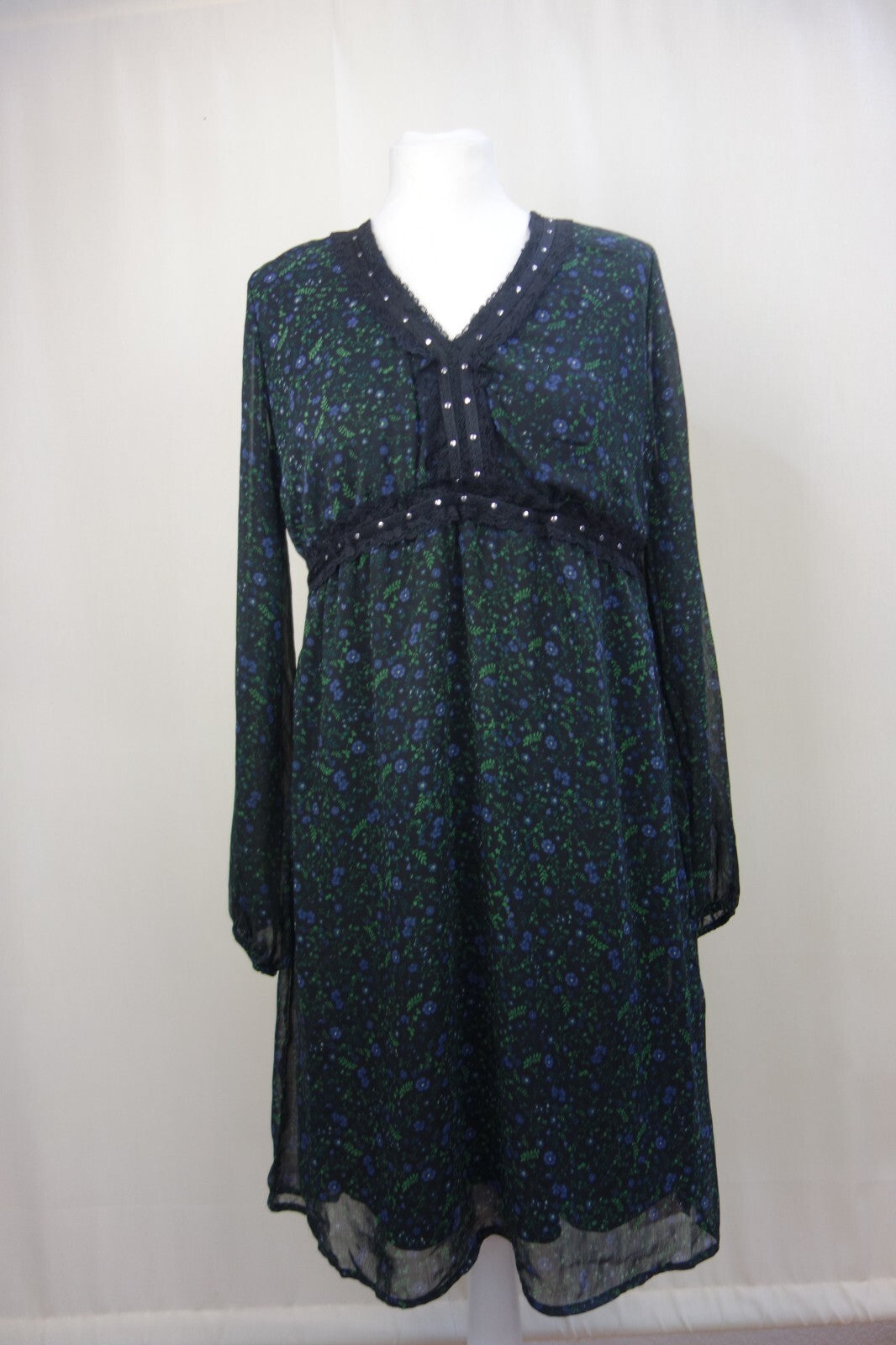 EK2936 Damen Kleid, schwarz mit Blumenmuster, Gr.L1
