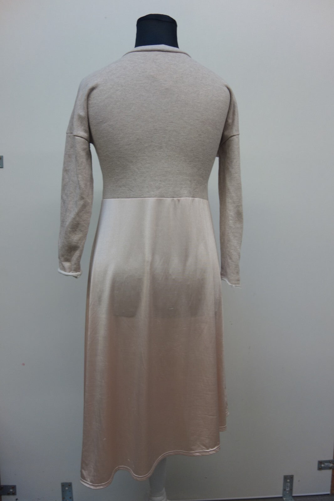 EK2724 Damen Kleid von asos, beige, gr. 383