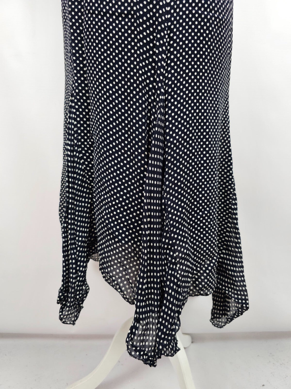 EK5345 Gepunktetes Kleid von Vedat für Damen, Gr. 484