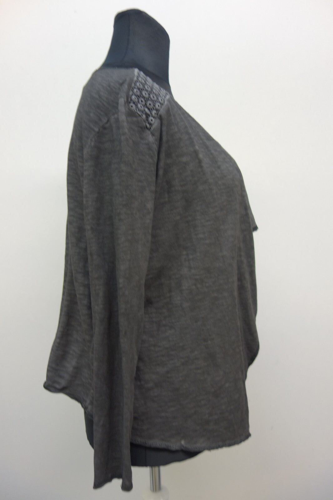 EK3138 Damen Cardigan von s.Oliver, grau, Gr. XS, offen2