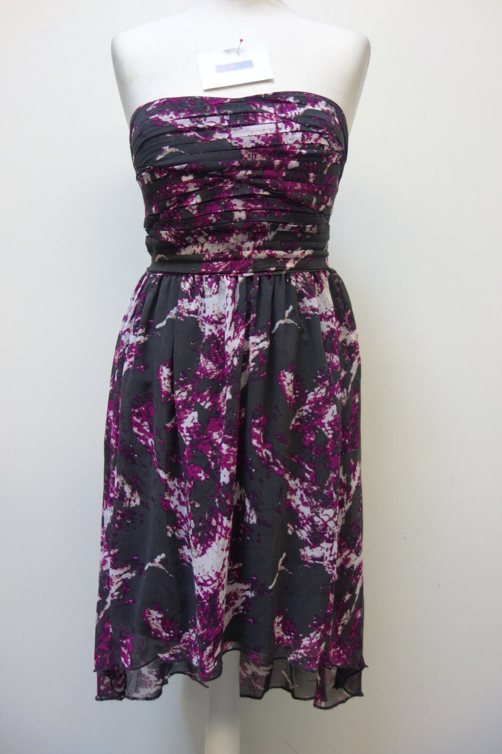EK3719 Buntes, trägerloses Kleid 0