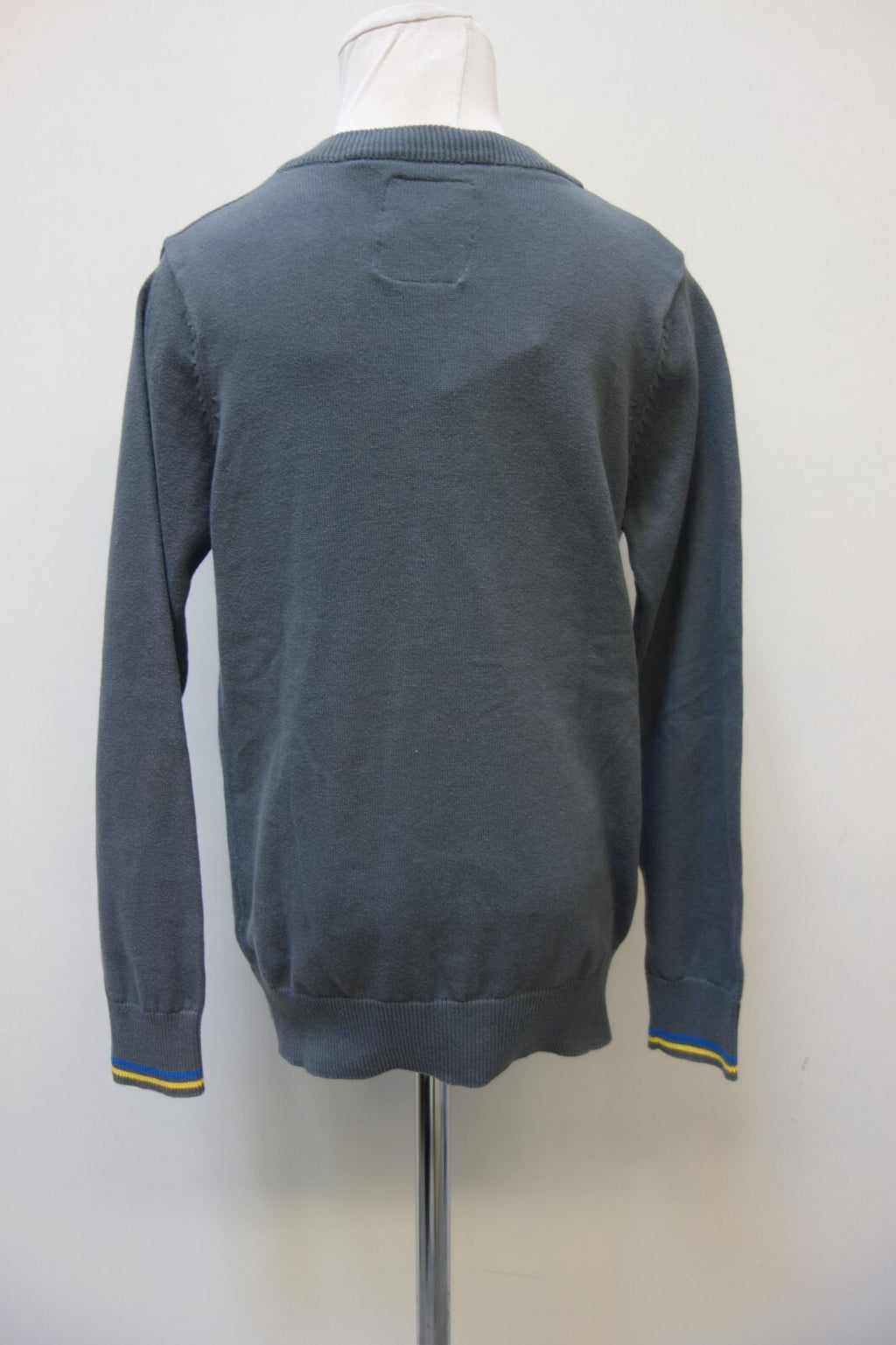 EK3848 Jungen Strickjacke von Benzini, grau. Gr. M3