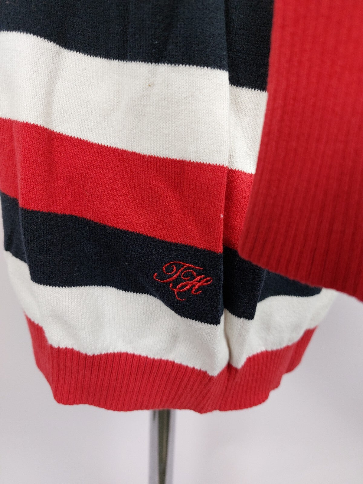 EK4527 Mädchen Pullover von Tommy Hilfiger, rot-blau-weiß, Gr.5 (116/122)3