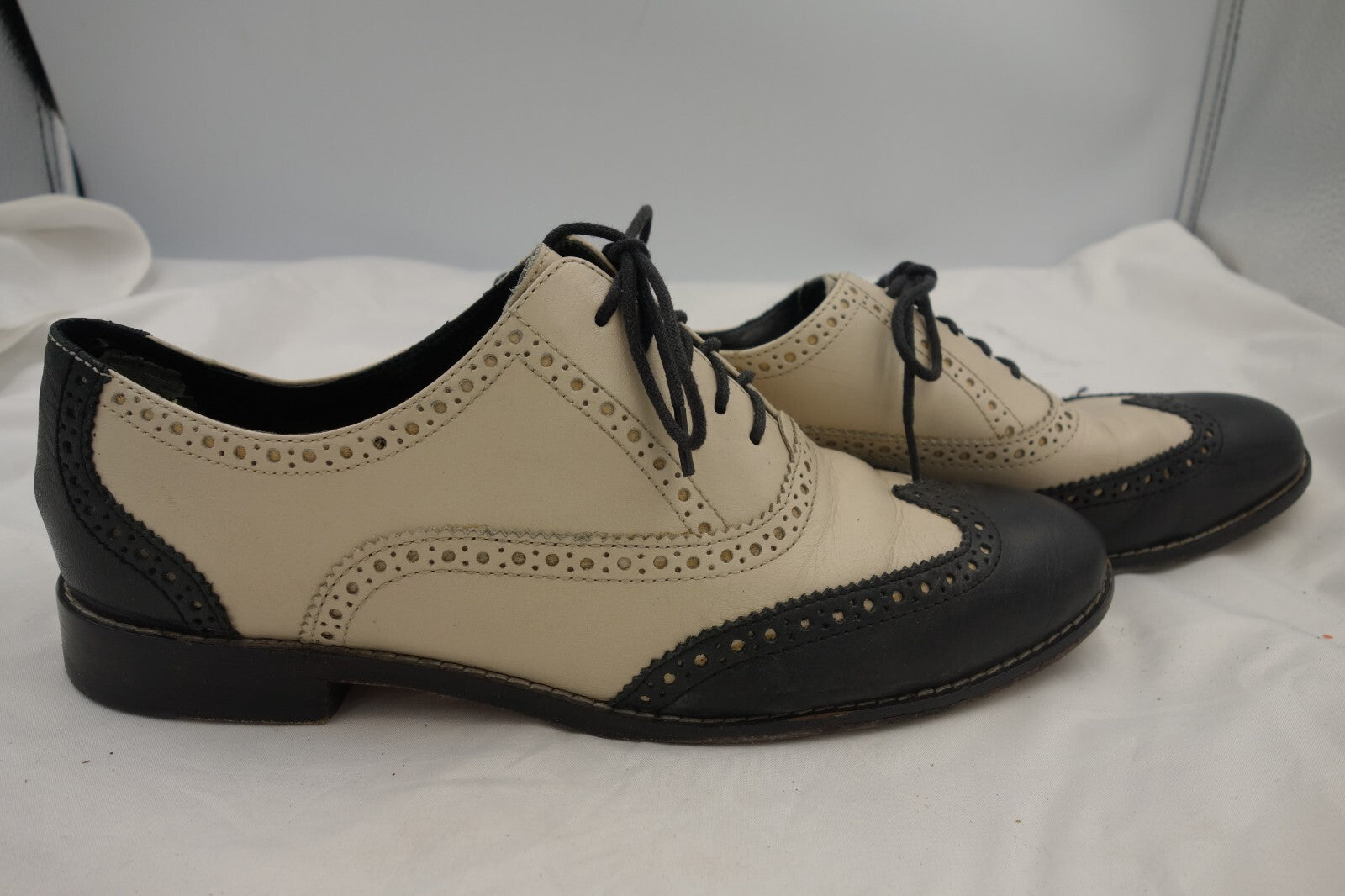 ES0443 Damen Halbschuhe von Cole Haan, Gr. 8,52