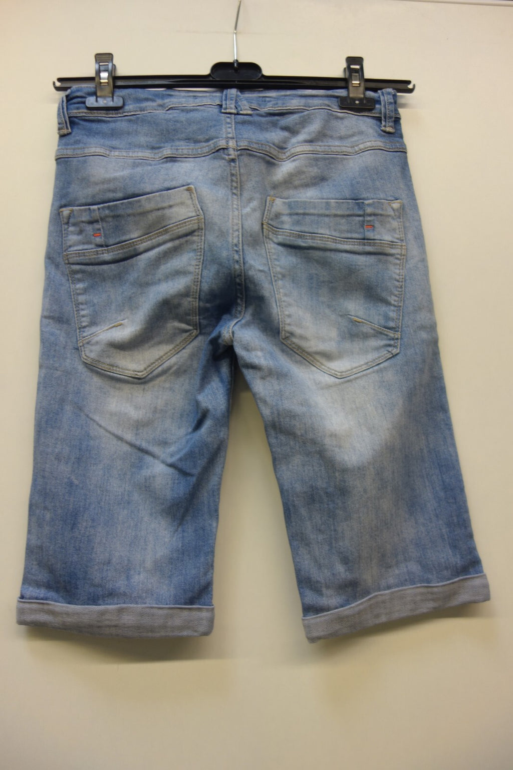 EK2658 Damen  Jeans Hose kurz von s.Oliver Größe S2