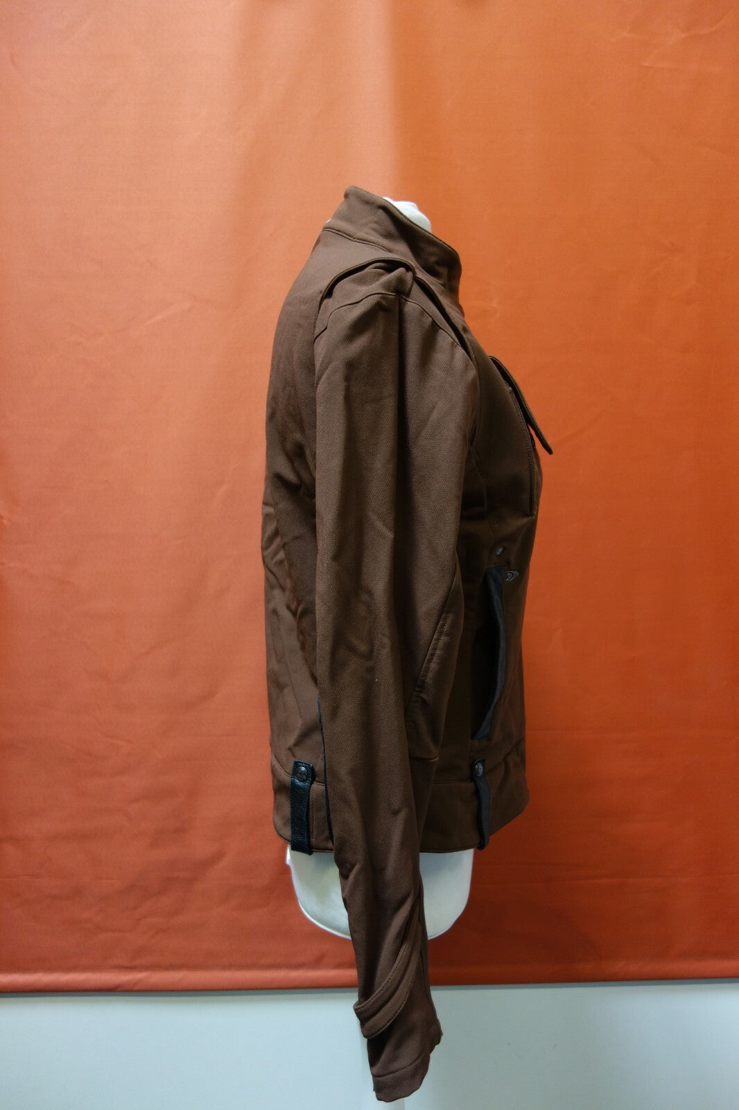 EK0116 Damen Jacke von Salomon, braun, S5