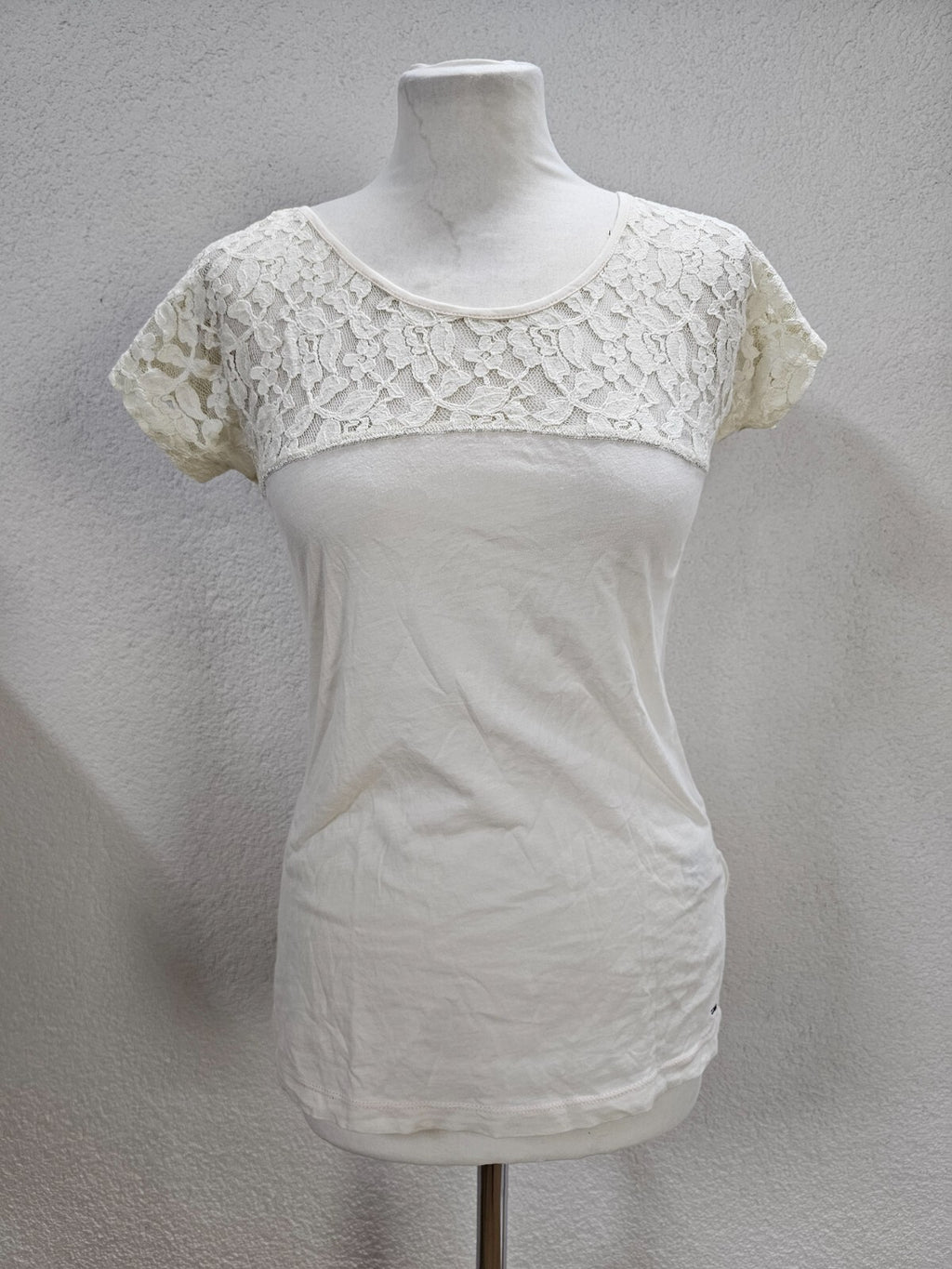 EK6195 Damen T-Shirt von Hilfiger, creme, Gr. S0