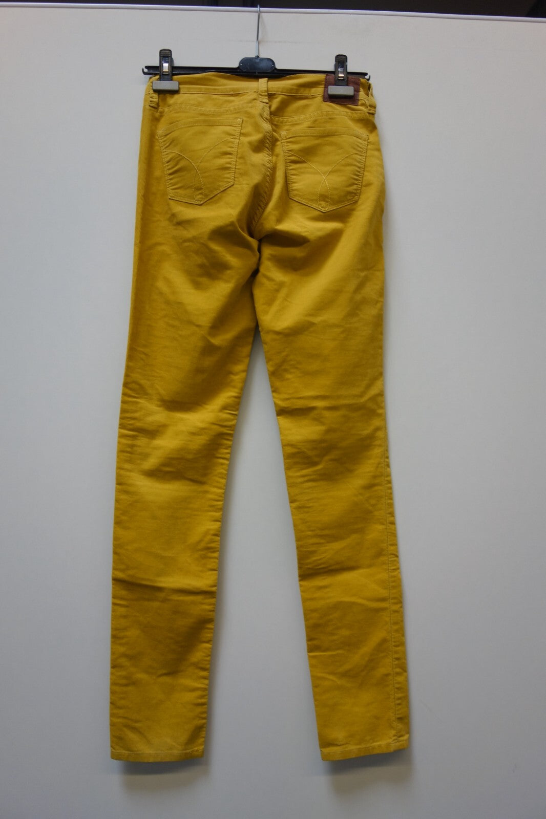EK3694 Gelbe Damenjeans von Calvin Klein Jeans 1