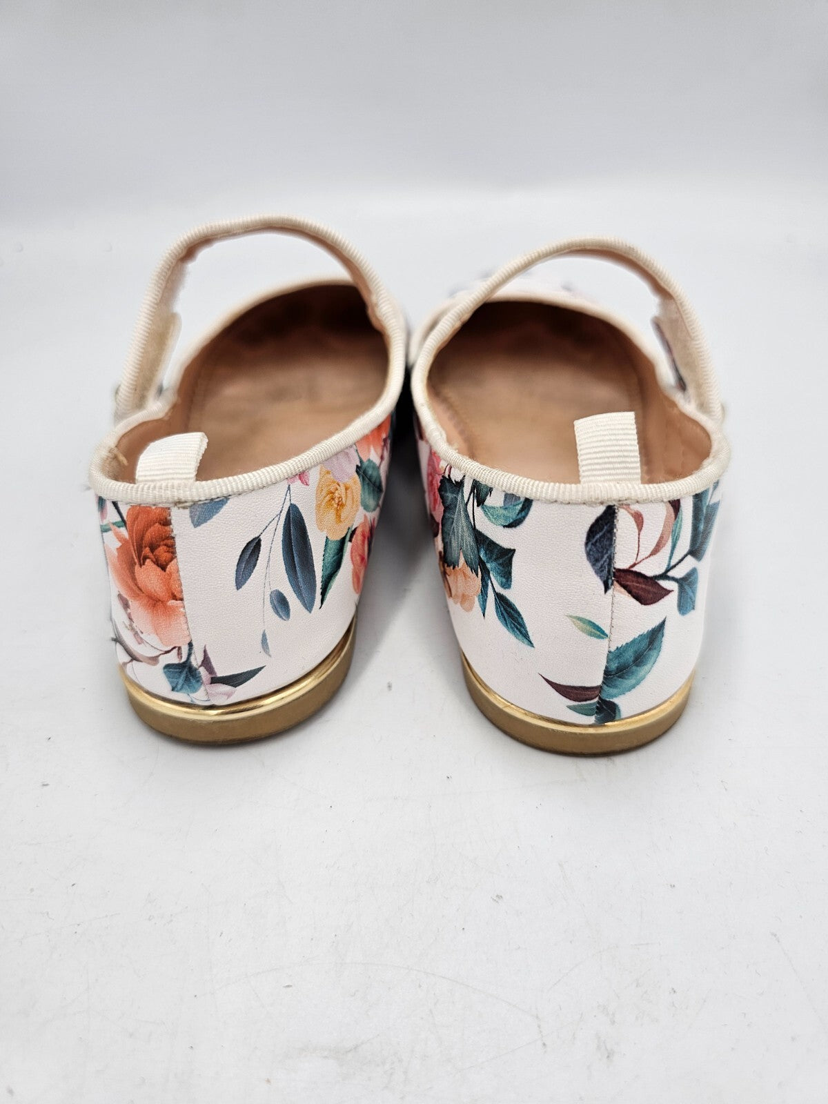 ES0090 Mädchen Ballerinas von H&M, weiß, Blumen, gr. 314