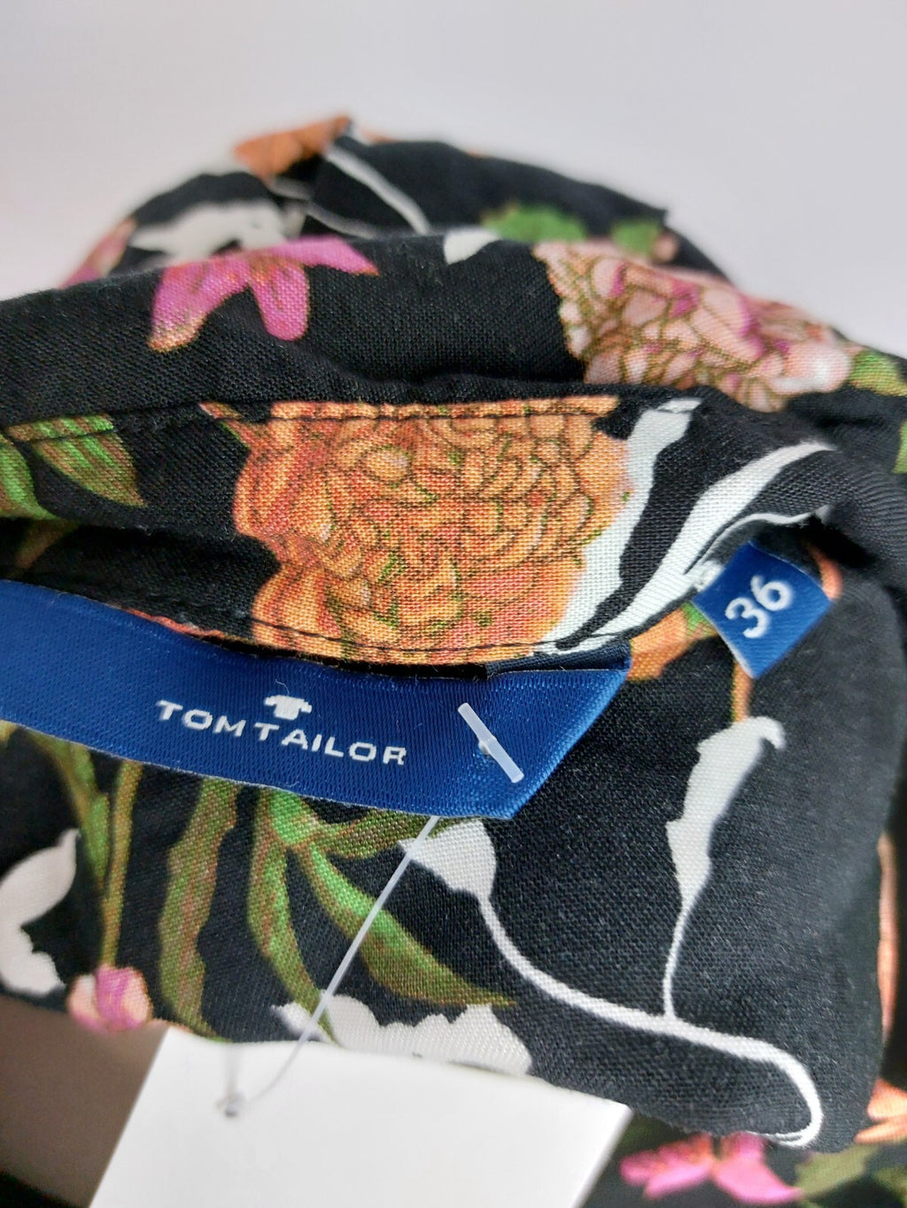EK4367 Damen Bluse von Tom Tailor, schwarz mit Blumen, Gr. 365