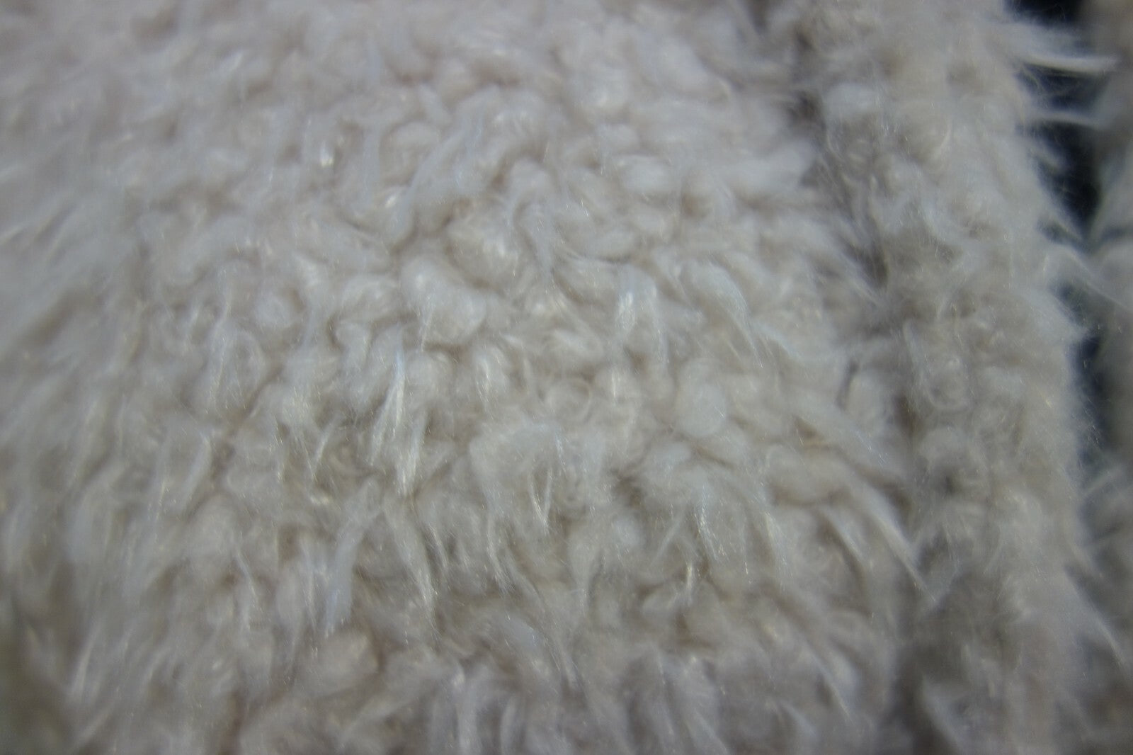 EK1220 Damen Kurze Felljacke von Pull&Bear, offen, Gr. S2