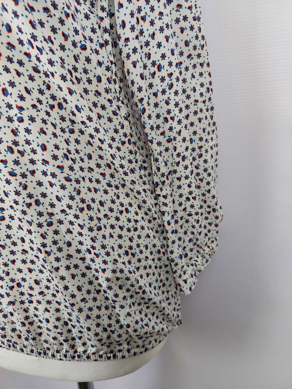 EK0922 Damen Bluse von Esprit, weiß mit Blümchen, Gr. XS3