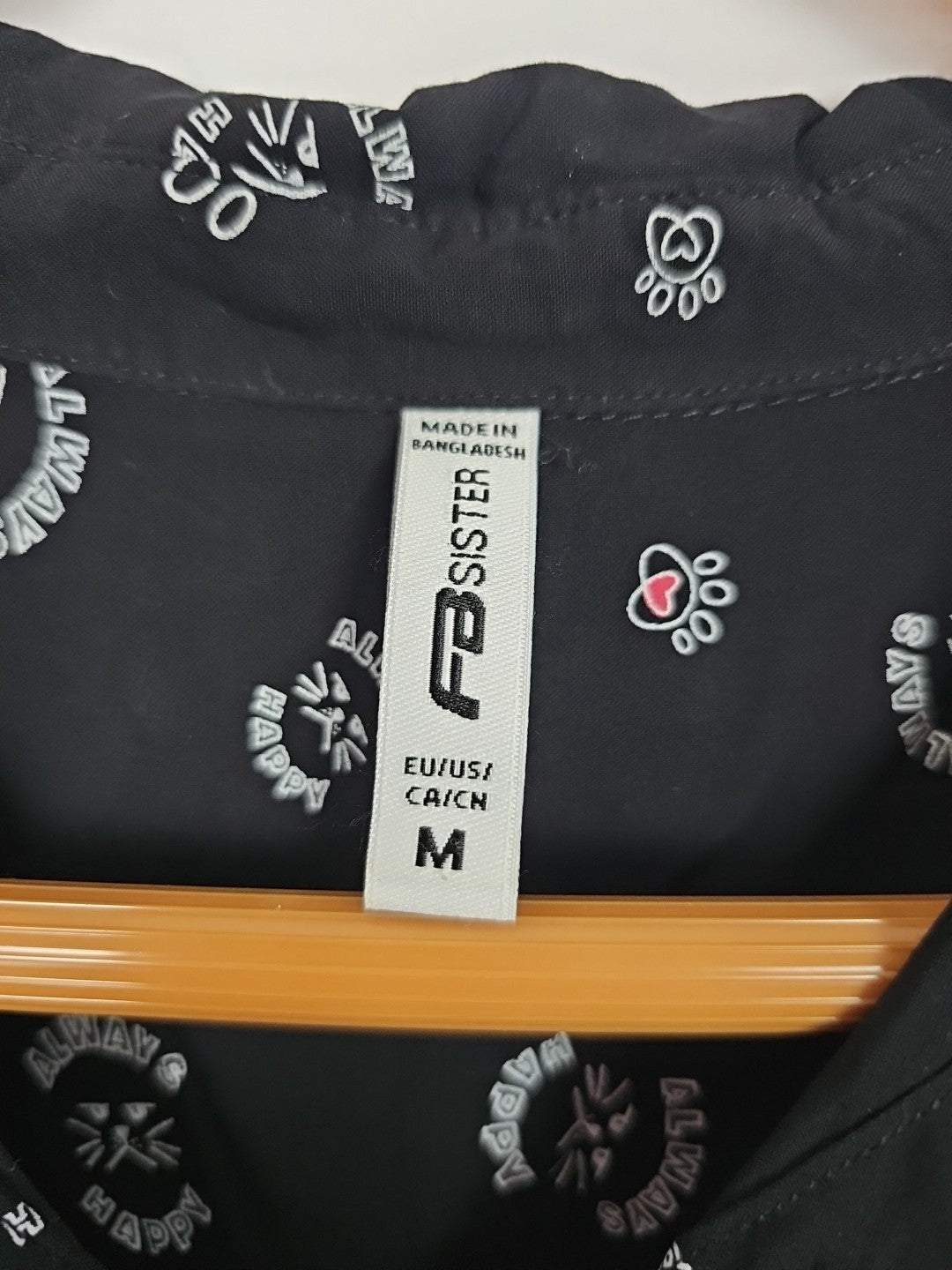 EK8291 Damen Bluse Fb Sister Gr.M Schwarz mit Kleinen Katzen Designs1