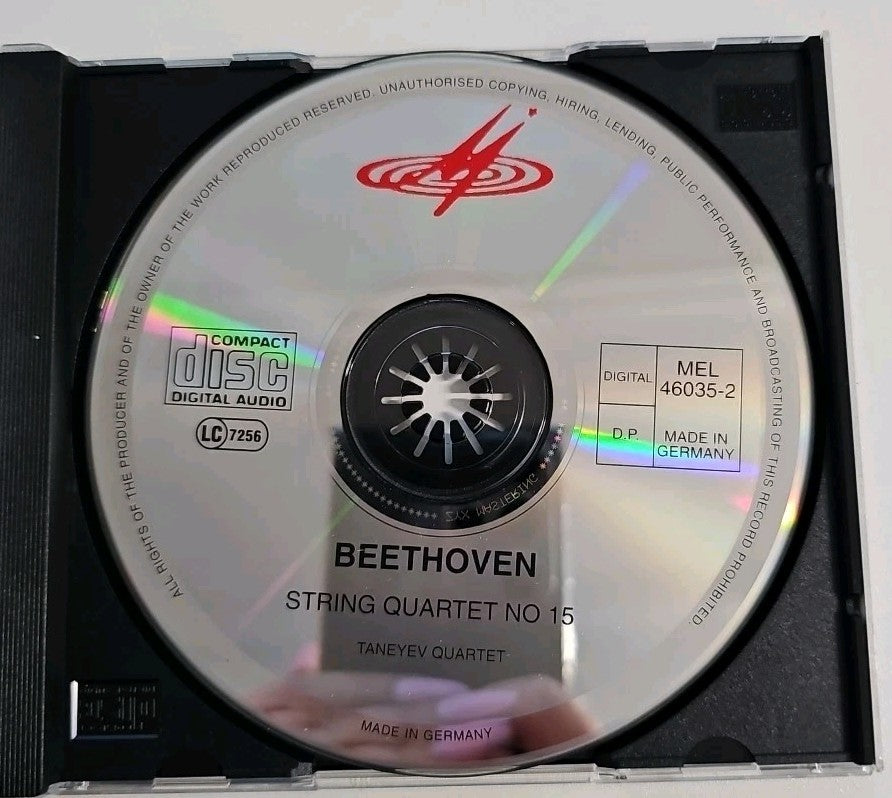 EB4076 Ludwig van Beethoven (1770-1827) • String Quartet No. 15 CD 2