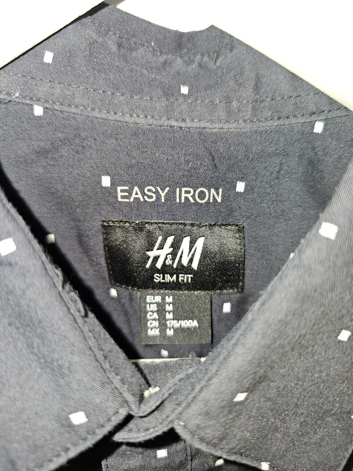 EK8359 Herren Hemd von H&M, Dunkelblau, Gr. M2