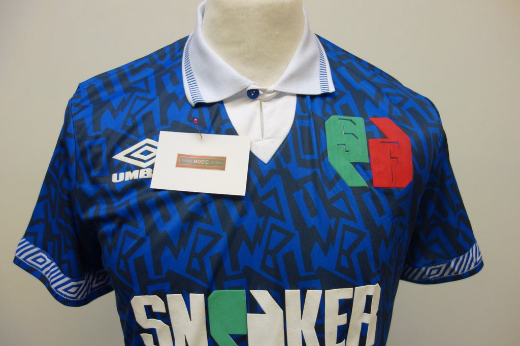 EK2890 Jungen Sport Shirt von Umbro, gr. S1
