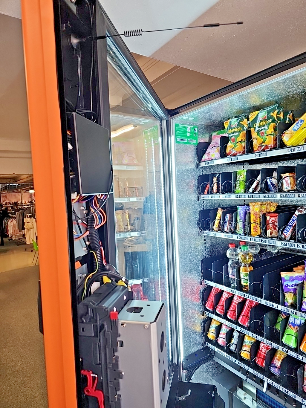 Snack Automat   mit Kartenzahlung Münzwechsler  und  Geldscheinen tolles Design12