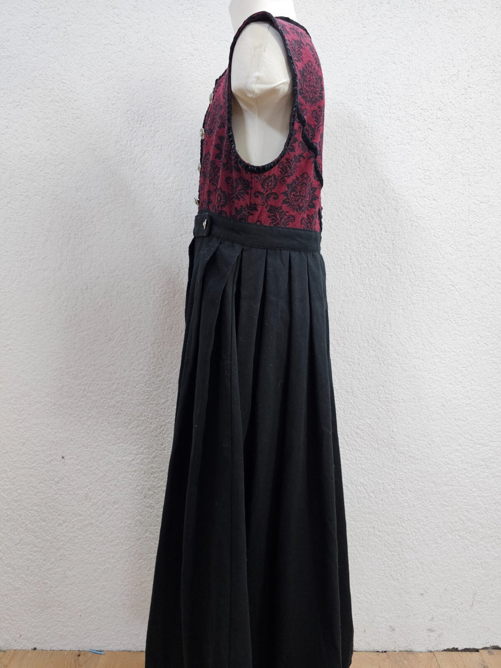 EK5295 Mädchen Dirndl, schwarz/dunkelrot, Gr. 12 (152/158)3