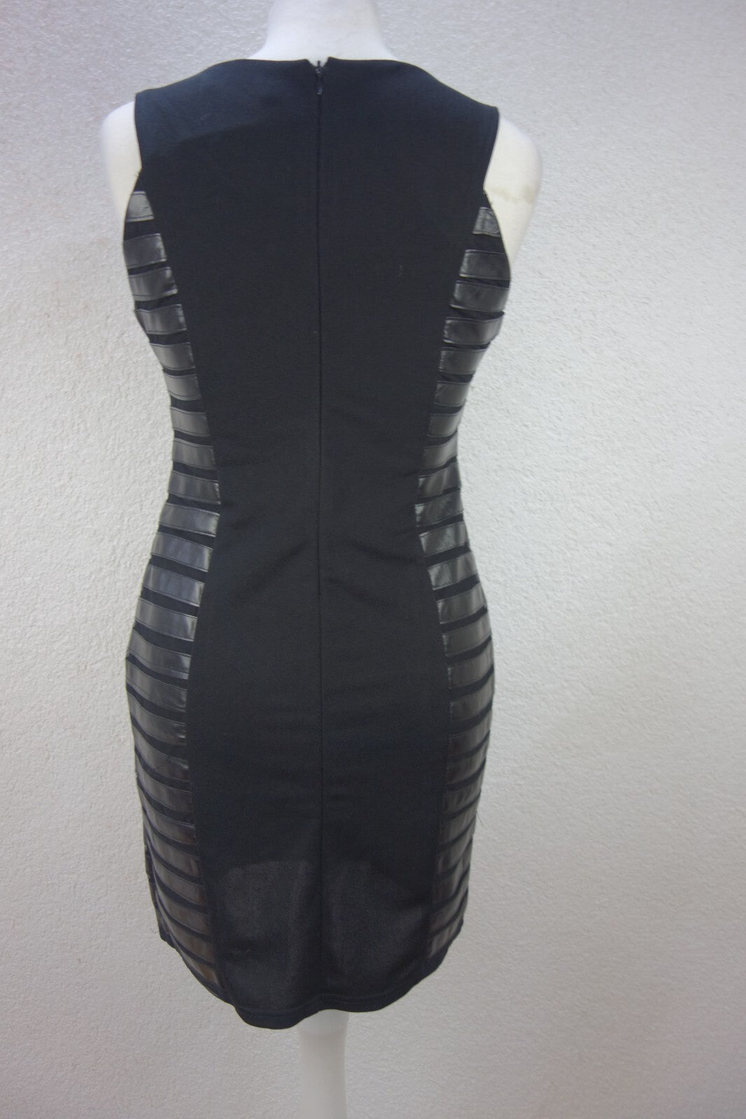 EK0974 Dame Kleid von Vera&Lucy, schwarz mit Lederverzierung, Gr. L4