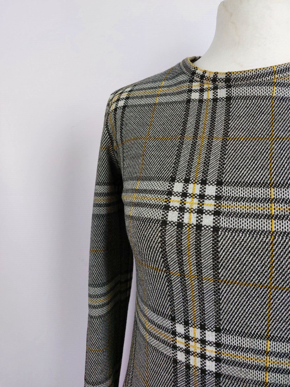 EK4719 Damen Kleid von Bershka, schwarz/weiß/gelb, Gr. M1