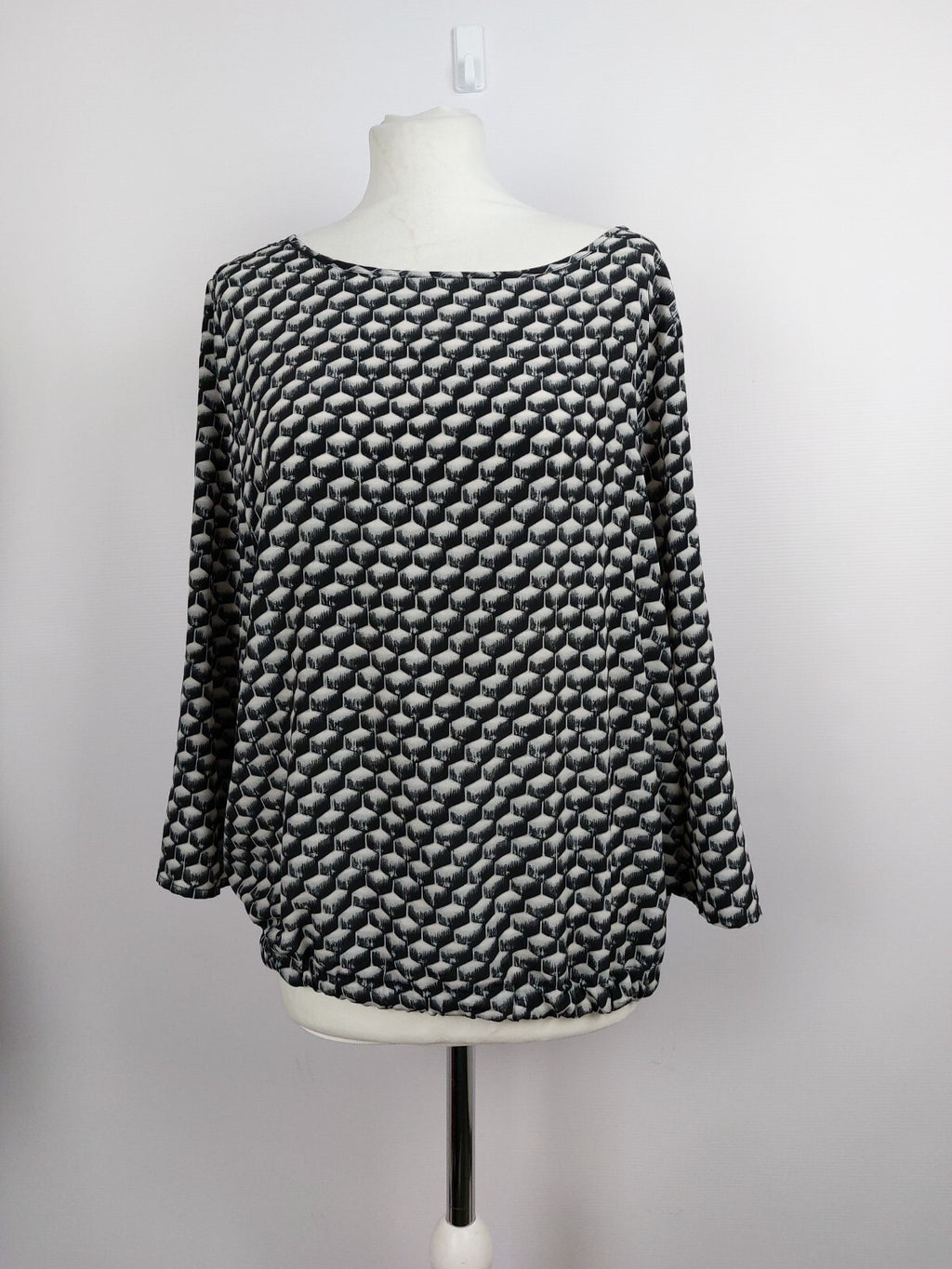 EK2747 Gemusterte Bluse für Damen von Someday, Gr. L0