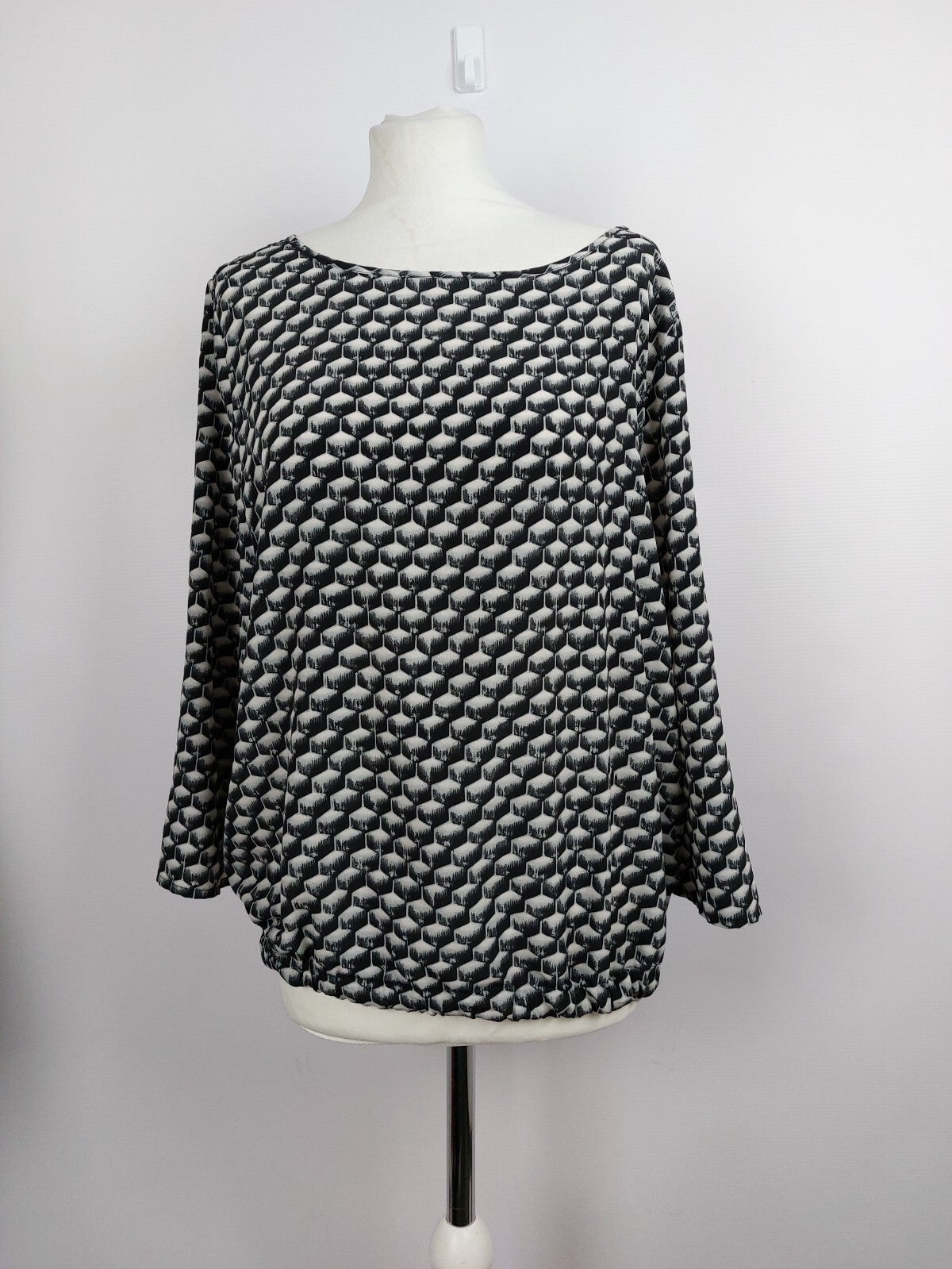 EK2747 Gemusterte Bluse für Damen von Someday, Gr. L0