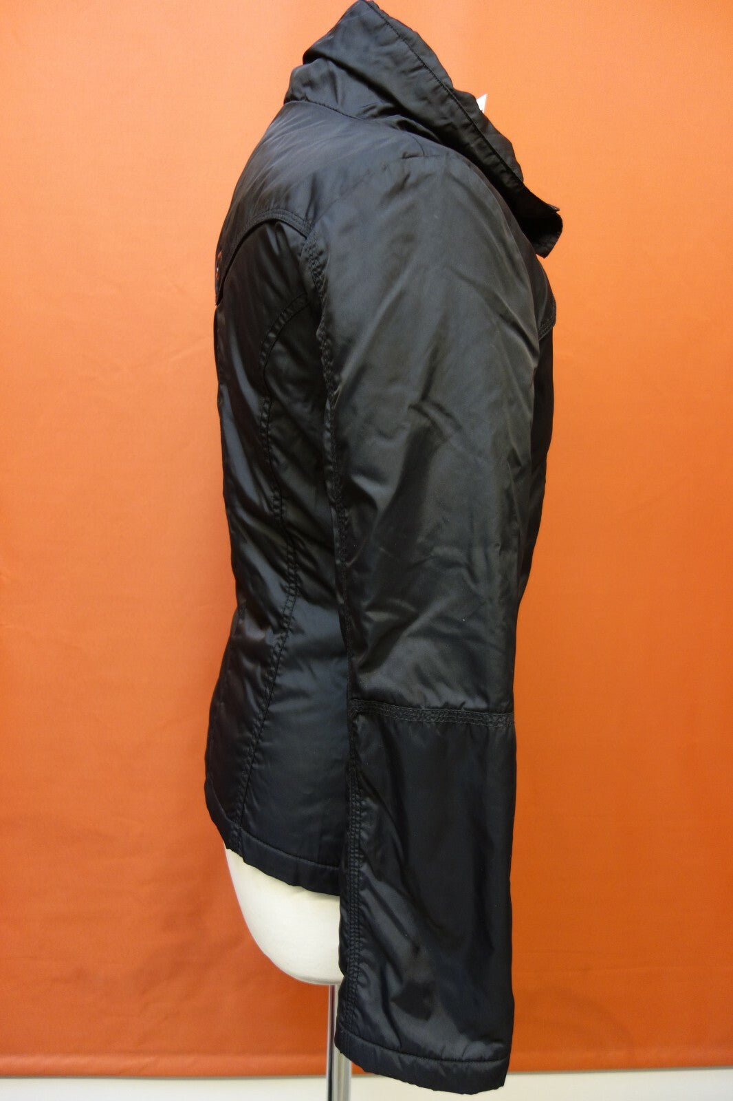EK0268 Damen Jacke von Umbro, schwarz, 323