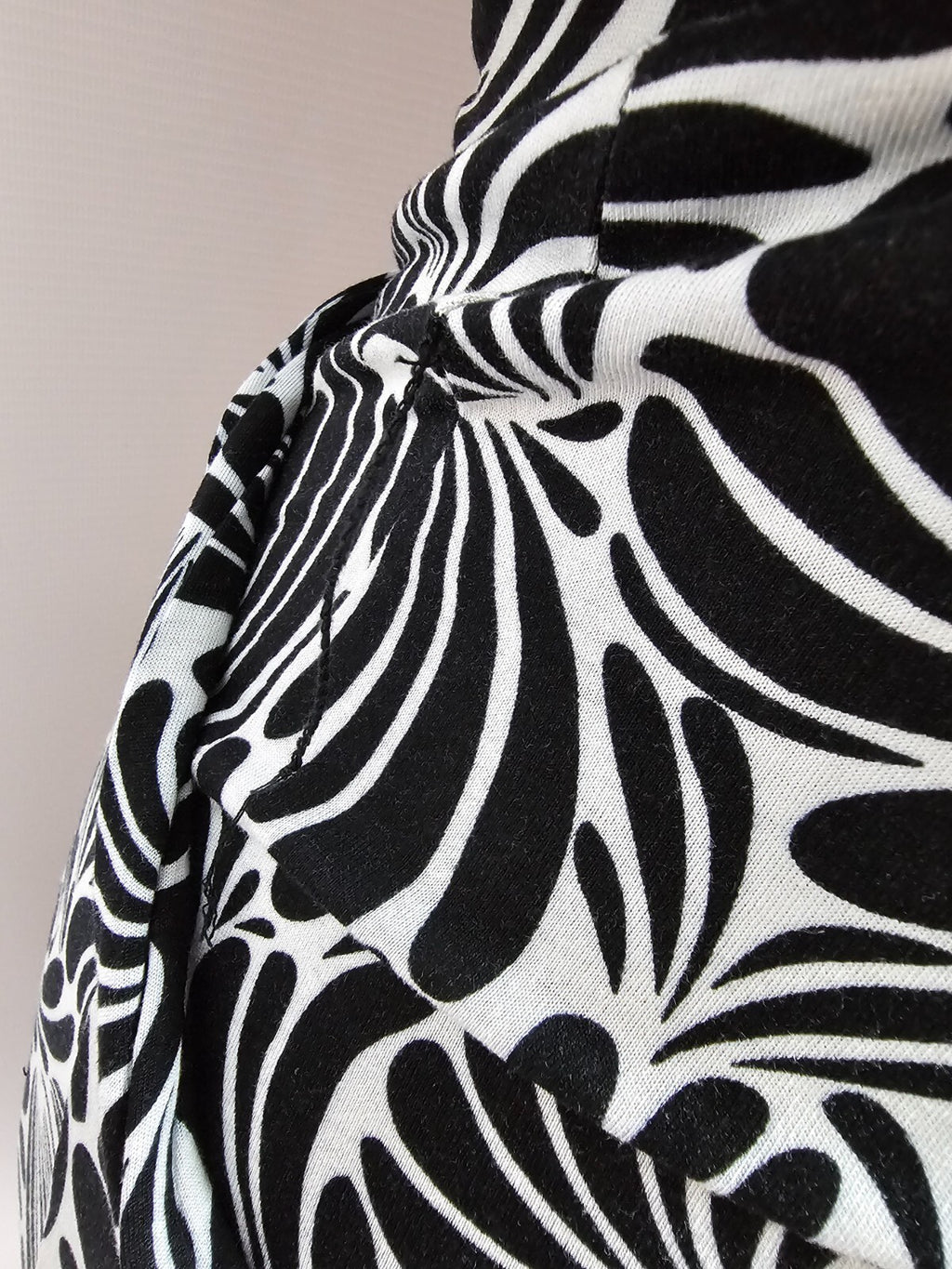 EK0385 Damen Kleid von Esprit, schwarz/weiß, Gr. L8