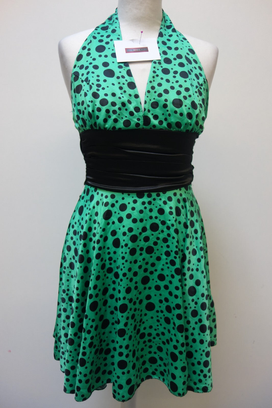 EK3683 Grünes Kleid 0