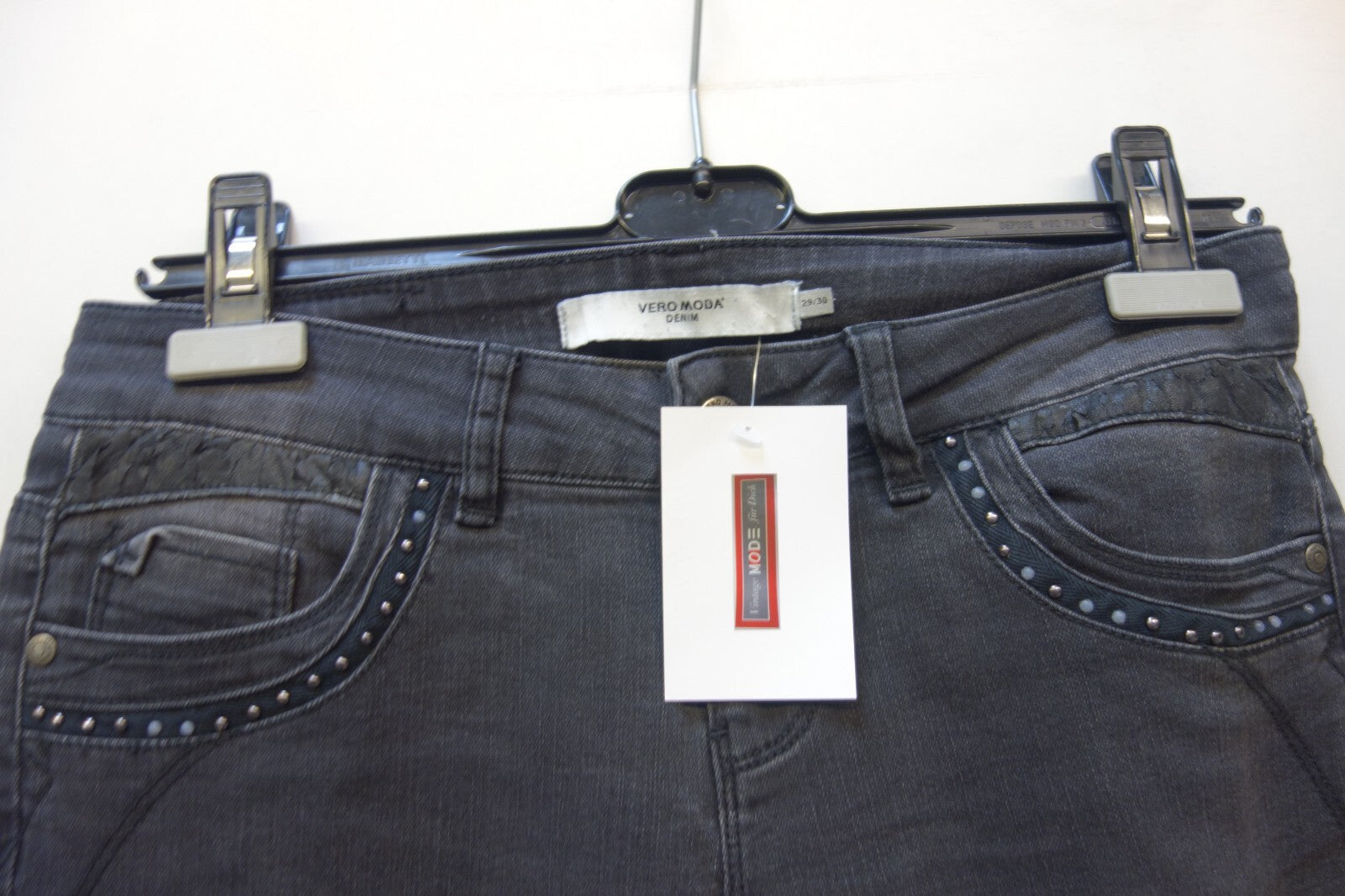 EK3724 Dunkle Damenjeans von Vero Moda 1