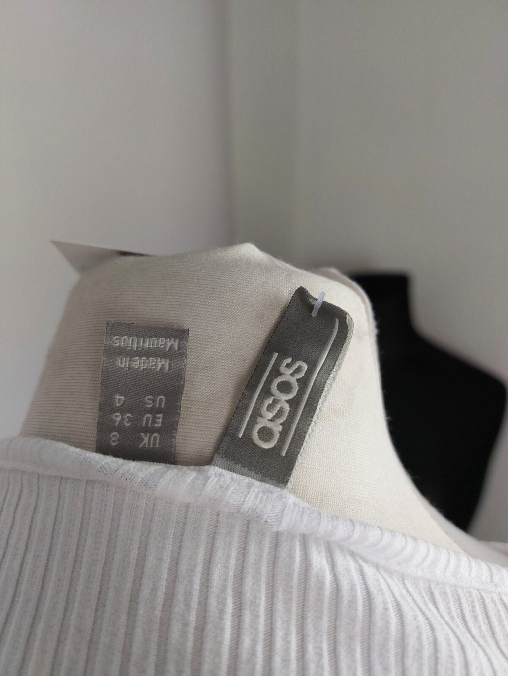 EK5130 Damen T-Shirt von asos, weiß, Gr. 365