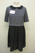 EK1103 Mädchen Kleid von New Look, schwarz mit Blumen, Gr. 1640
