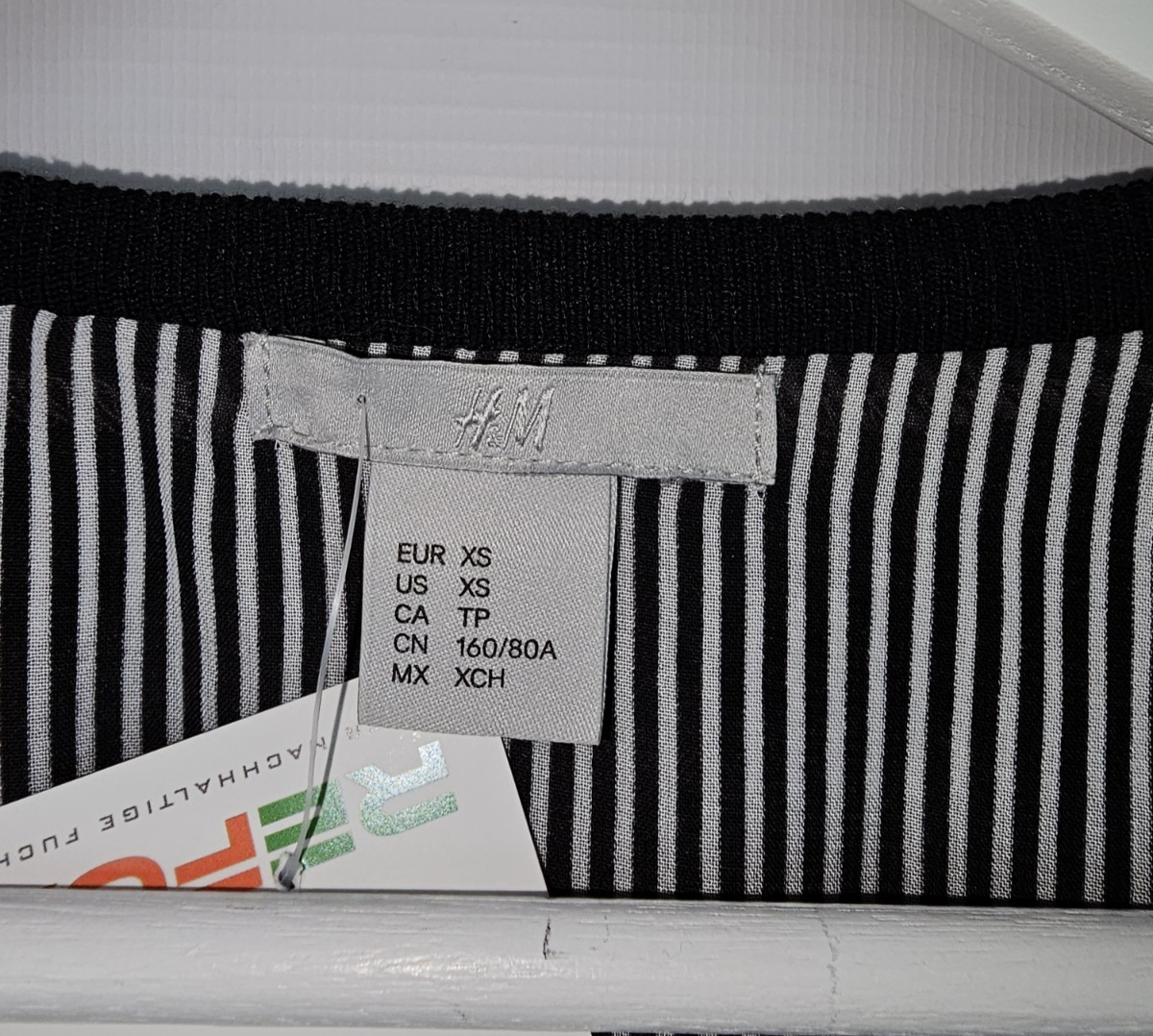 EK7785 Damen Pullover von H&M, schwarz, Gr.XS1