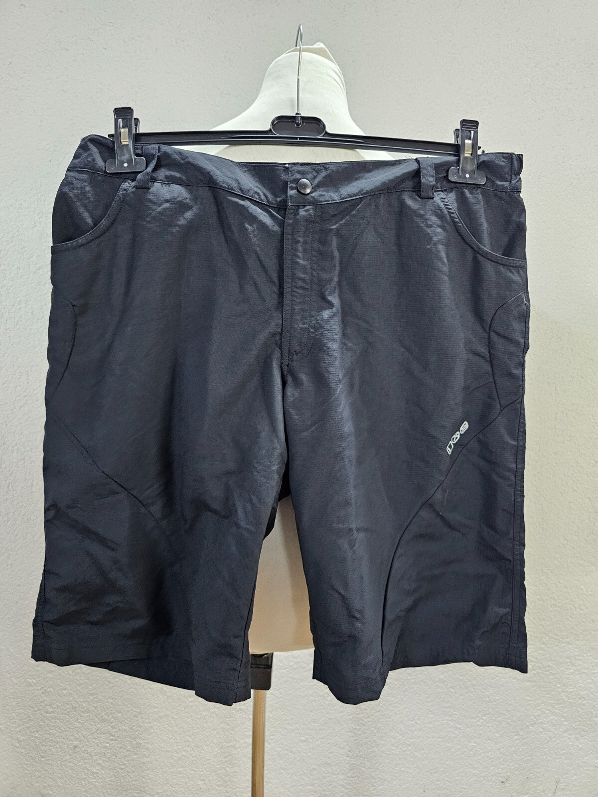 EK5486 Herren Sport-Shorts von IXS, schwarz, Gr.460