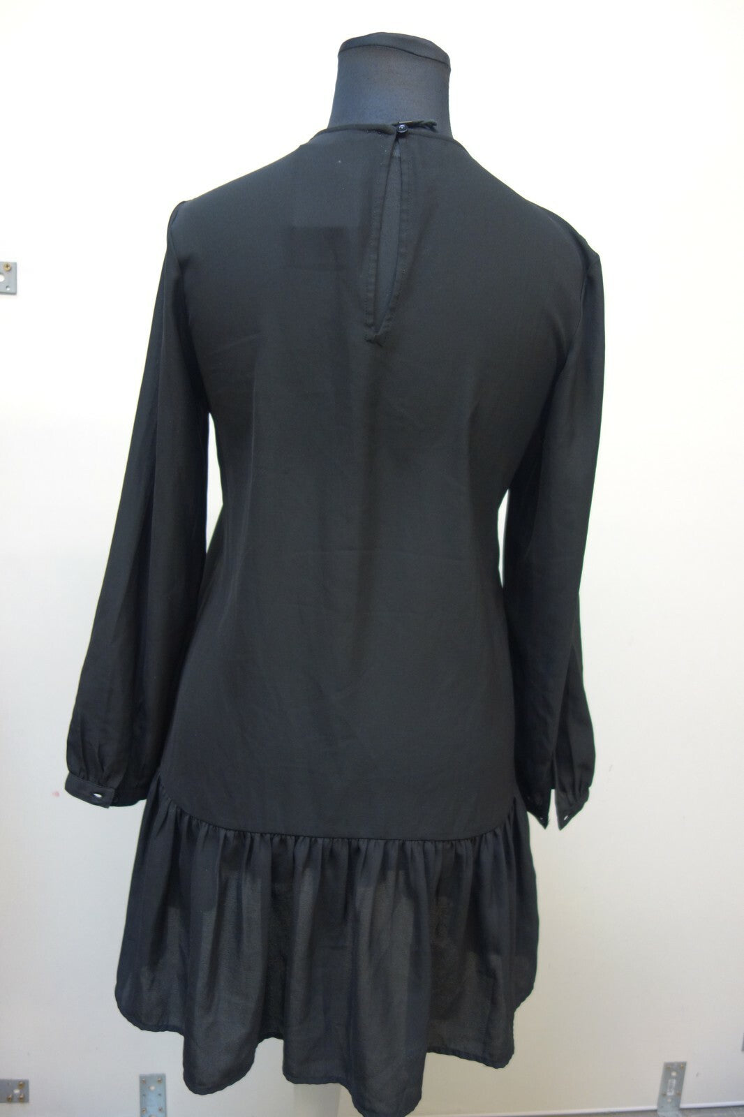 EK0480 Damen Kleid von Bikbok, schwarz, Gr. M3