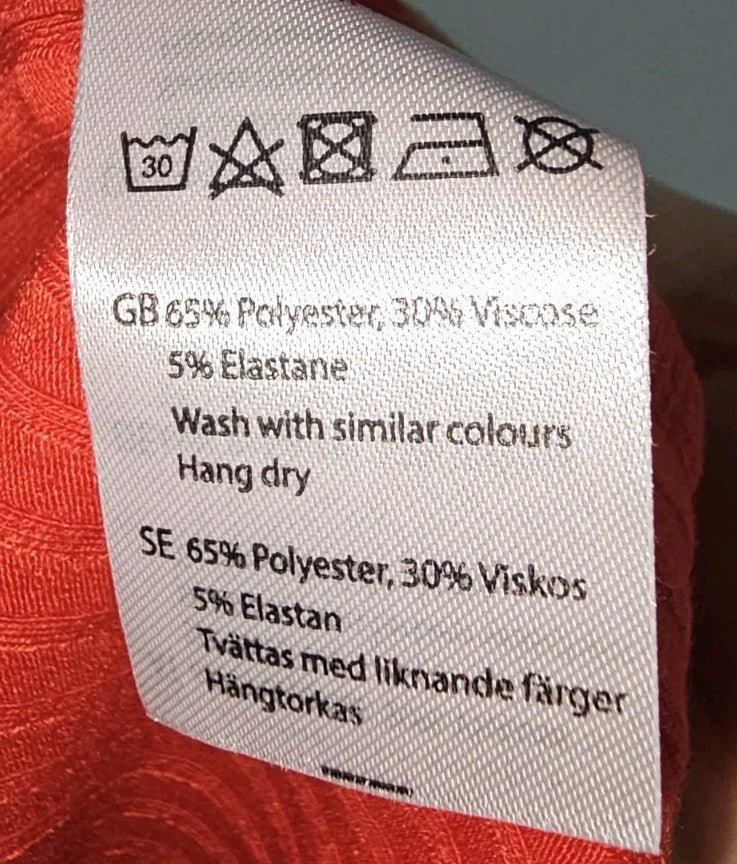 EK9437 Damen T-Shirt Na-Kd Gr.S Rot2