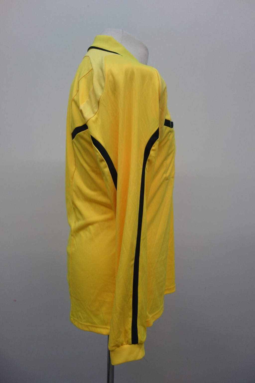 EK2618 Herren Sportoberteil von adidas, gelb, Gr. M2